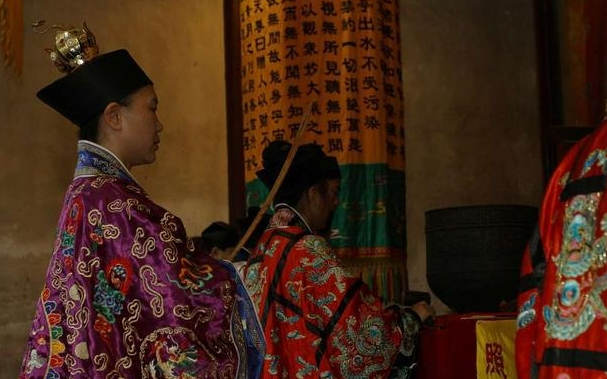 道长告诉你童子命小光